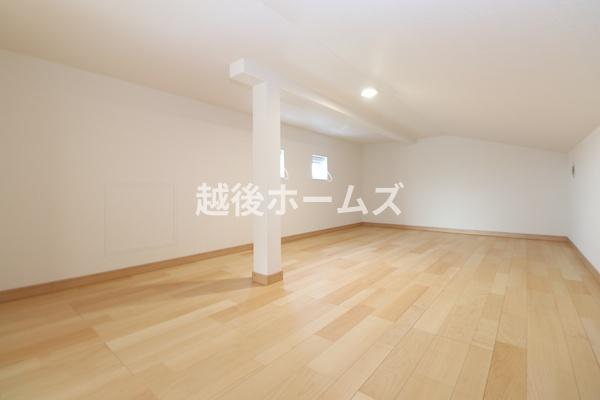 [ W.Q̑eʂ̉[
tŖ邭C̓ւ\