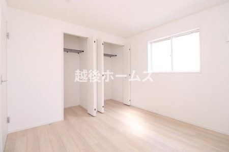 �m�� �S���ɃN���[�[�b�g�����A���[���L�x�Ŏg���₷���Ԏ��ɂȂ��Ă��܂�