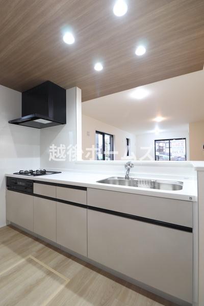 �L�b�`�� �L�b�`���͎g���₷���V�X�e���L�b�`���ł��B
�򐅊��̌^�̐������W���������Ă��܂��B