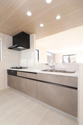 �L�b�`�� �L�b�`���͎g���₷���V�X�e���L�b�`���ł��B
�򐅊��̌^�̐������W���������Ă��܂��B