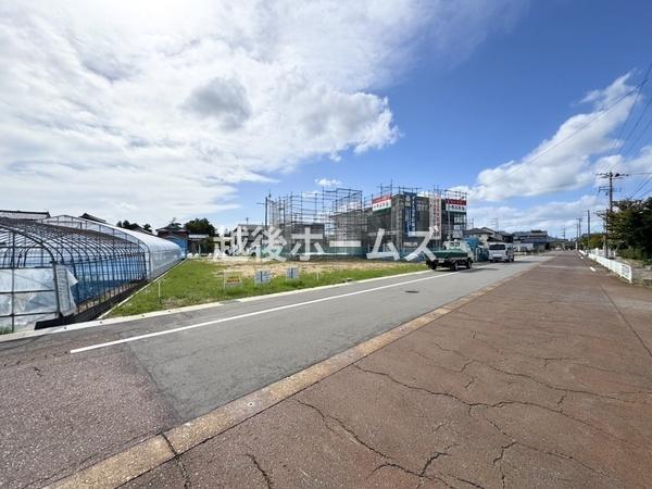 OʓH܂ތnʐ^ ̓ʕEdlݔ₨̑傫̔rAߗׁEӊ⒬݂ȂǁAł͂킩Ȃ񂪂񂠂܂B񌻒nɂĂmFB