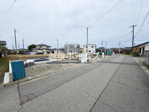 OʓH܂ތnʐ^ ̓ʕEdlݔ₨̑傫̔rAߗׁEӊ⒬݂ȂǁAł͂킩Ȃ񂪂񂠂܂B񌻒nɂĂmFB