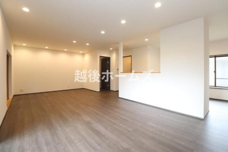 rO _CjOe[uE\t@[zułƂ肠݌vɂȂĂ܂B