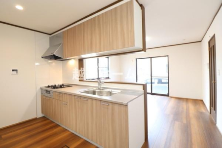 Lb` rOŜnJE^[Lb`􏬂qlĂSłˁ