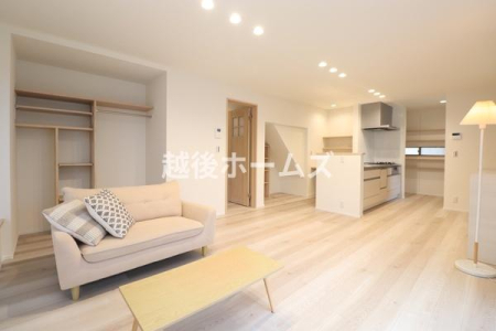 rO _CjOe[uE\t@[zułƂ肠݌vɂȂĂ܂B