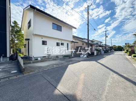 OʓH܂ތnʐ^ ̓ʕEdlݔ₨̑傫̔rAߗׁEӊ⒬݂ȂǁAł͂킩Ȃ񂪂񂠂܂B񌻒nɂĂmFB