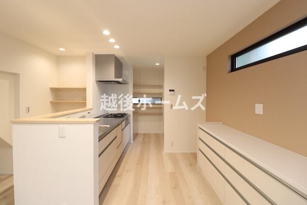 Lb` rOŜnJE^[Lb`􏬂qlĂSłˁ