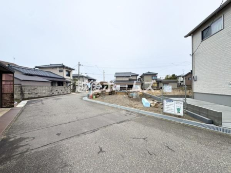 OʓH܂ތnʐ^ ̓ʕEdlݔ₨̑傫̔rAߗׁEӊ⒬݂ȂǁAł͂킩Ȃ񂪂񂠂܂B񌻒nɂĂmFB