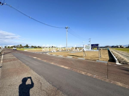 OʓH܂ތnʐ^ ̓ʕEdlݔ₨̑傫̔rAߗׁEӊ⒬݂ȂǁAł͂킩Ȃ񂪂񂠂܂B񌻒nɂĂmFB