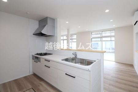 �L�b�`�� �R���^�C�v�̃V�X�e���L�b�`���͎��[���L�x�I
�H��@��򐅊킪�W�������ŉƎ��̕��S���y����