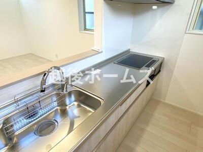 Lb` Lb`͎g₷VXeLb`łB
򐅊̌^̐WĂ܂B