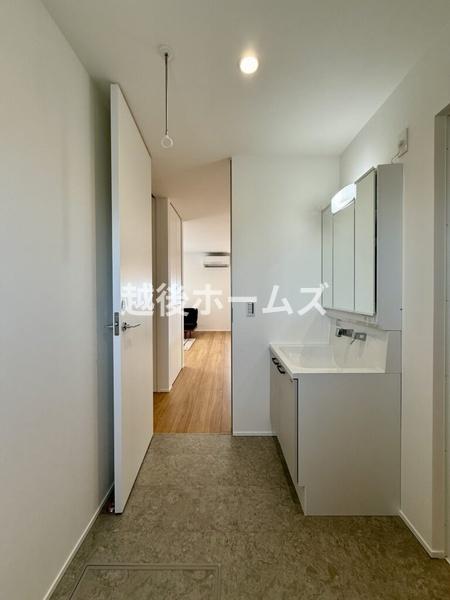 ʑEʏ Rʋ̃Vv[hbT[͎[[I
̂xxyXł܂ˁB