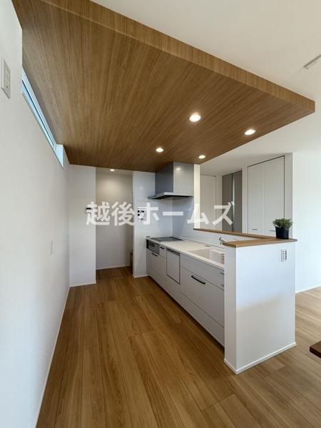 Lb` rOŜnJE^[Lb`􏬂qlĂSłˁ