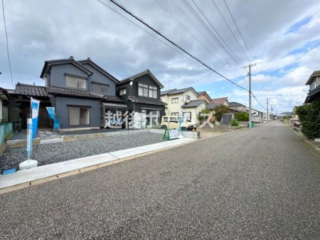 OʓH܂ތnʐ^ ̓ʕEdlݔ₨̑傫̔rAߗׁEӊ⒬݂ȂǁAł͂킩Ȃ񂪂񂠂܂B񌻒nɂĂmFB