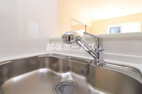 ���̑� �֌��̐�[�ɏ򐅊������B�ꏊ���Ƃ�Ȃ�����I�ȏ򐅊�ł��B�܂��A�򐅊킲�ƃz�[�X�������o���܂��B�J�[�g���b�W�������ȒP�B