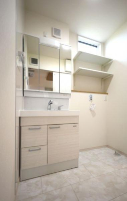 ʑEʏ Rʋ̃Vv[hbT[͎[[I
̂xxyXł܂ˁB