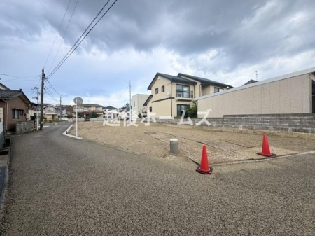 �O�ʓ��H�܂ތ��n�ʐ^ �ߗׁE���ӊ��⒬���݂ȂǁA�����ł͂킩��Ȃ���񂪂������񂠂�܂��B���񌻒n�ɂĂ��m�F���������B