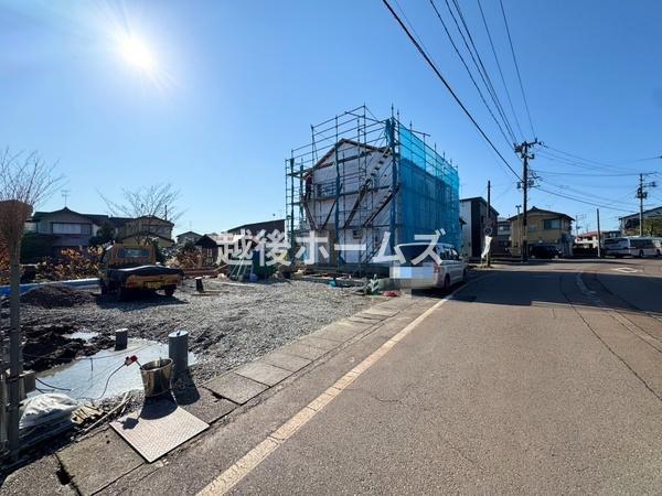 OʓH܂ތnʐ^ ̓ʕEdlݔ₨̑傫̔rAߗׁEӊ⒬݂ȂǁAł͂킩Ȃ񂪂񂠂܂B񌻒nɂĂmFB