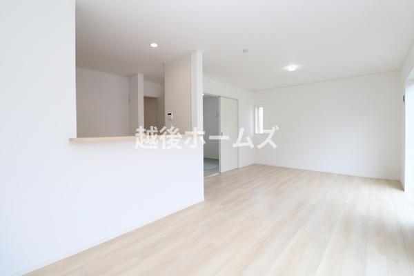 rO yЎ{Hz_CjOe[uE\t@[zułƂ肠݌vɂȂĂ܂B