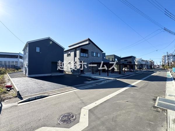 �O�ʓ��H�܂ތ��n�ʐ^ �����̓��������ʕ��E�d�l�ݔ��₨�����̑傫���̔�r�A�ߗׁE���ӊ��⒬���݂ȂǁA�����ł͂킩��Ȃ���񂪂������񂠂�܂��B���񌻒n�ɂĂ��m�F���������B