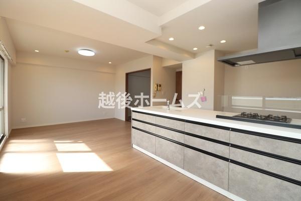 rO _CjOe[uE\t@[zułƂ肠݌vɂȂĂ܂B