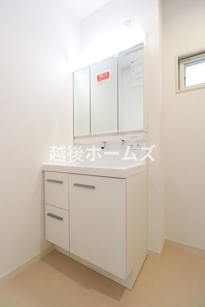 ʑEʏ Rʋ̃Vv[hbT[͎[[I
̂xxyXł܂ˁB