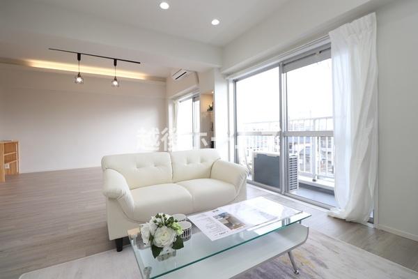 rO _CjOe[uE\t@[zułƂ肠݌vɂȂĂ܂B