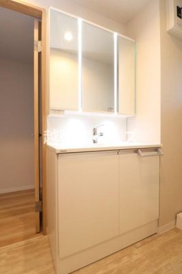 ʑEʏ Rʋ̃Vv[hbT[͎[[I
̂xxyXł܂ˁB