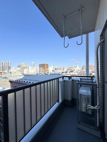 oRj[ Ci[oRj[̗pŁAˑR̈VɂłI