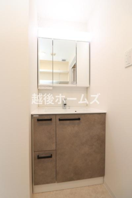 ʑEʏ Vv[hbT[͎[[I
̂xxyXł܂ˁB