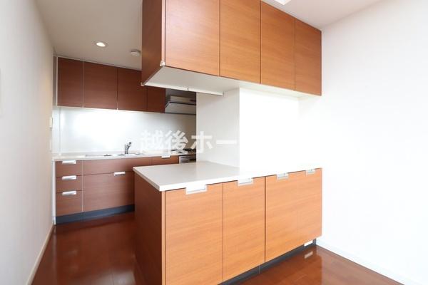 Lb` rOŜnJE^[Lb`􏬂qlĂSłˁ