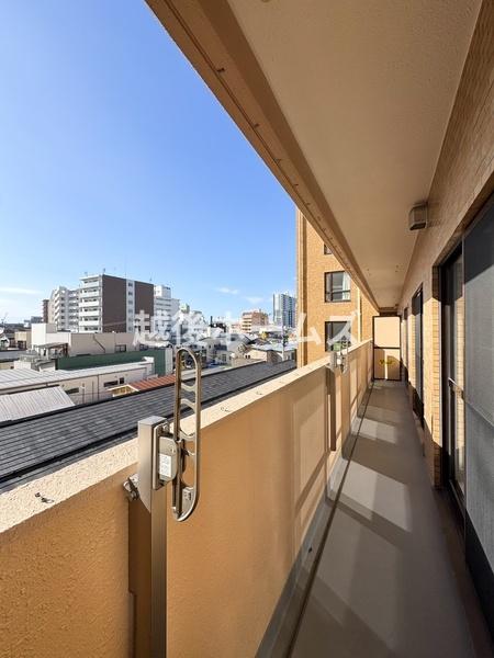 oRj[ Ci[oRj[̗pŁAˑR̈VɂłI