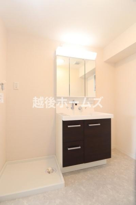 ʑEʏ Rʋ̃Vv[hbT[͎[[I
̂xxyXł܂ˁB