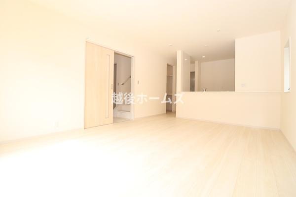 rO _CjOe[uE\t@[zułƂ肠݌vɂȂĂ܂B