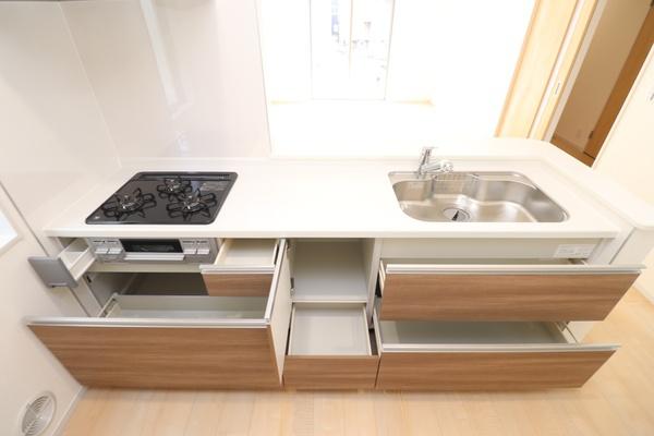 Lb` Lb`͎g₷õ^CvłB
򐅊̌^̐WĂ܂B