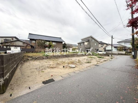 �O�ʓ��H�܂ތ��n�ʐ^ �ߗׁE���ӊ��⒬���݂ȂǁA�����ł͂킩��Ȃ���񂪂������񂠂�܂��B���񌻒n�ɂĂ��m�F���������B
