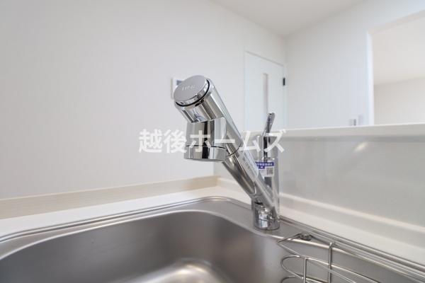 ���̑� �֌��̐�[�ɏ򐅊������B�ꏊ���Ƃ�Ȃ�����I�ȏ򐅊�ł��B�܂��A�򐅊킲�ƃz�[�X�������o���܂��B�J�[�g���b�W�������ȒP�B