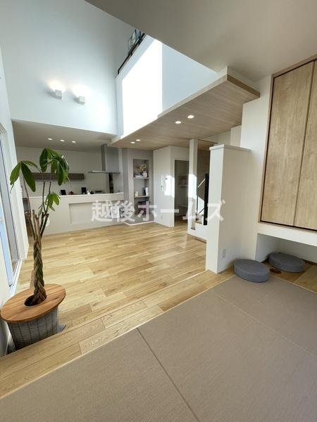 rO J鐁rO͓ŗzǍDI
QSԊCVXeɐ݂AɋCzKȋԂɕςĂ܂