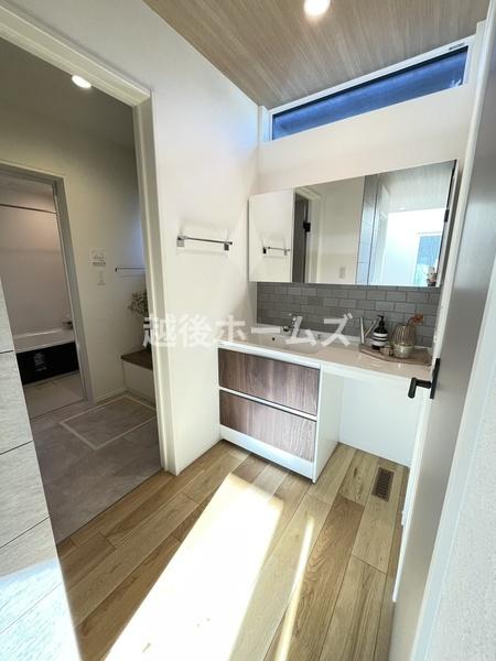 ʑEʏ ̐gxxS̓Ɨʎ͕łgp郏Ch^CvI