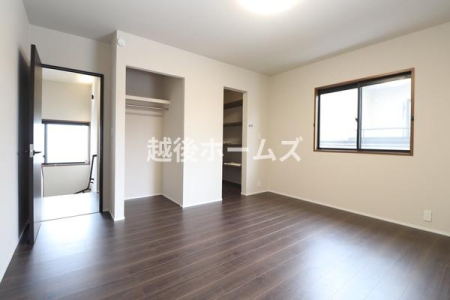 �m�� �V���v���ȗm���Ȃ̂ŉƋ�Ȃǂ̃C���e���A�Ƃ��}�b�`���Ă�����ꊴ���o���₷���A�g�̉��̐��������₷���ł��ˁ�