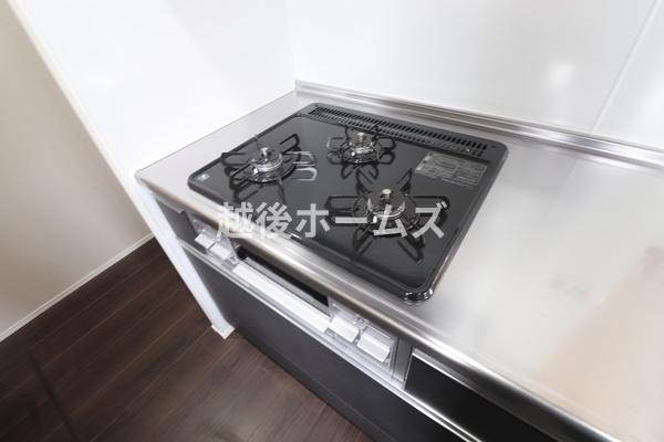 ���̑� �R���S�Ăɉ��x�Z���T�[���t���A�ЖʏĂ��O���������ڂ��Ĉ��S�ŋ@�\�I�ȃK�X�R�����ł��B