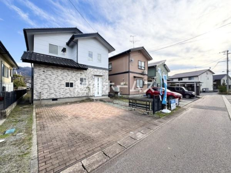 �O�ʓ��H�܂ތ��n�ʐ^ �����̓��������ʕ��E�d�l�ݔ��₨�����̑傫���̔�r�A�ߗׁE���ӊ��⒬���݂ȂǁA�����ł͂킩��Ȃ���񂪂������񂠂�܂��B���񌻒n�ɂĂ��m�F���������B