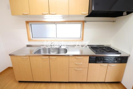 �L�b�`�� �R���^�C�v�̃V�X�e���L�b�`���͎��[���L�x�I
�����̂��|�������₷���݌v�ɂȂ��Ă��܂�