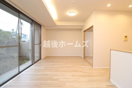 rO _CjOe[uE\t@[zułƂ肠݌vɂȂĂ܂B