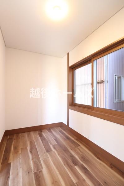 ���[ ���t�̃e�����[�N���[���͏��ւ���[�͂������I�����h���\�X�y�[�X�ɂ��œK�ȍL����