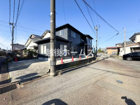 �O�ʓ��H�܂ތ��n�ʐ^ �����̓��������ʕ��E�d�l�ݔ��₨�����̑傫���̔�r�A�ߗׁE���ӊ��⒬���݂ȂǁA�����ł͂킩��Ȃ���񂪂������񂠂�܂��B���񌻒n�ɂĂ��m�F���������B