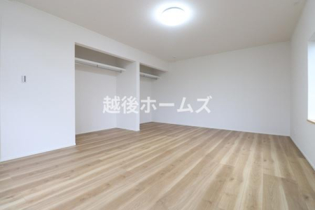 �m�� �S���ɃN���[�[�b�g�����A���[���L�x�Ŏg���₷���Ԏ��ɂȂ��Ă��܂�