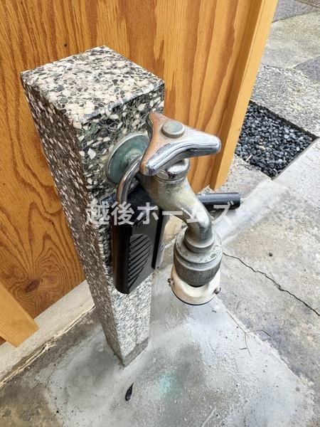 ���̑� �Ԃ̐�Ԃ�q���p�v�[���A����ւ̎U���A�a�a�p�ȂǃA�E�g�h�A�p�ɂ��֗��ȗ�����