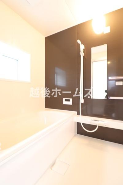 ���� ����̔�ꂪ�������L�X�Ƃ������j�b�g�o�X�ł��I