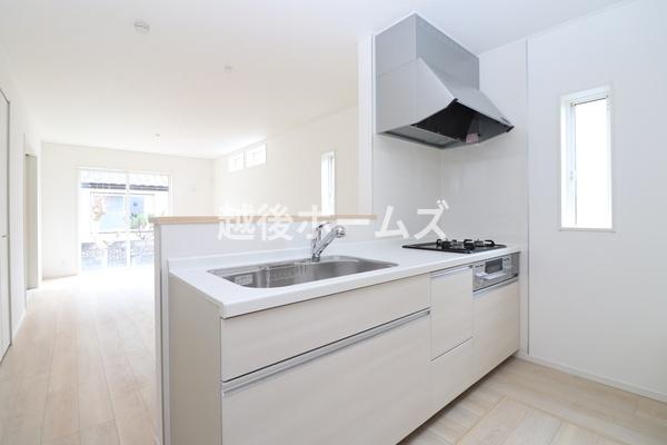 Lb` yЎ{HzrOŜnJE^[Lb`􏬂qlĂSłˁ